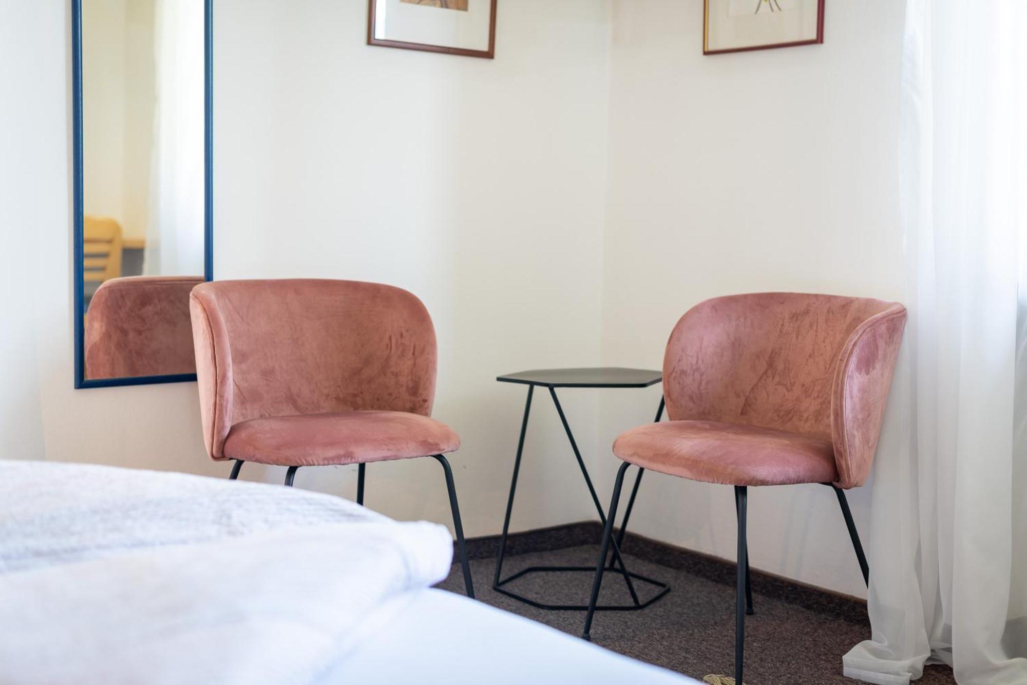 Doppelzimmer mit Balkon